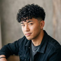 スペインパーマ メンズパーマ メンズヘア 松山美容室 愛媛美容室 カールパーマ 短髪パーマ メンズスタイル