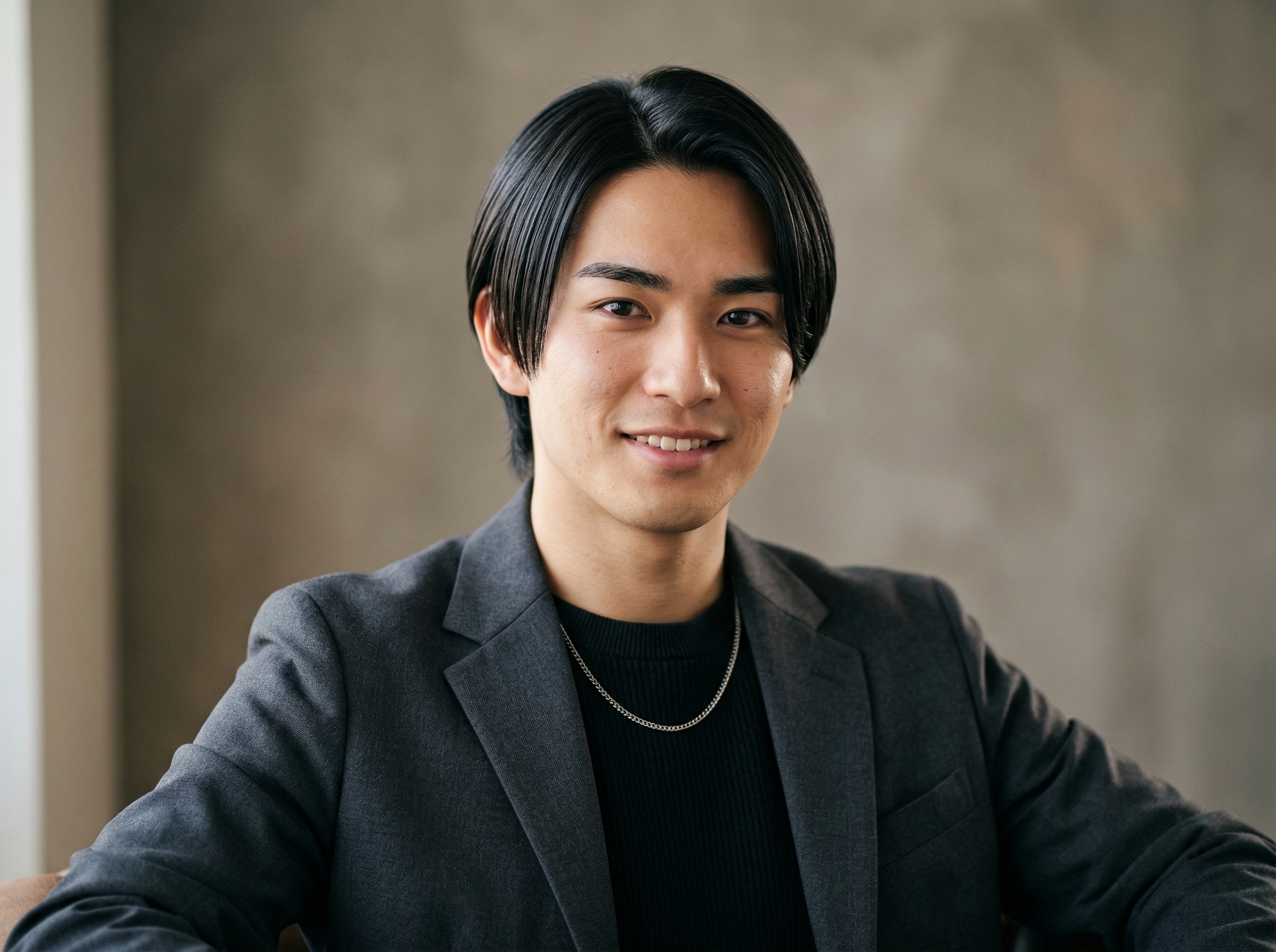 メンズ縮毛矯正 メンズストレートヘア センターパート 松山美容室 愛媛美容室 メンズカット